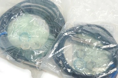 Omron E2E-X2F2 Inductive Proximity Sensor, Cylinder Type 2mm 12 to 24 VDC. NIB - Image 1 of 4