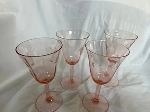 4 VTG Pink Depression Style Wine Glasses Wheat Etched, Excellent Condition - Picture 1 of 3