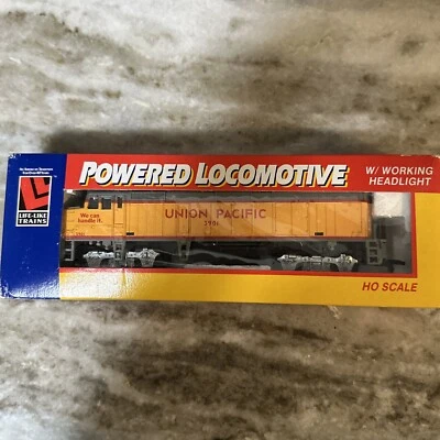Life Like Union Pacific 3901 HO scale Powered Locomotive - Image 1 of 4