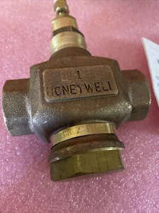 V5011N 2063 Honeywell 1" 2-VIE SEDILE SS AZIONE DIRETTA PIÙ SPINA - Foto 1 di 6