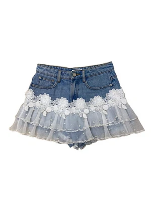 Pantalones Cortos de Denim Miss Sixty Azul con Elegante Volantes de Encaje para un Estilo Elegante de Verano Foto 1 de 2