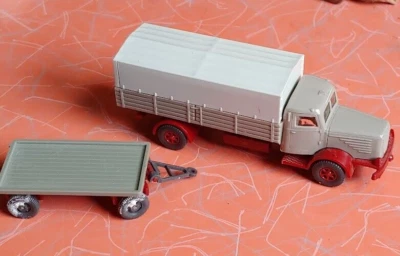 维基 47 秒克虏伯商用卡车带拖车德国 HO 比例 1950 年代 — 第 1/4 张图片