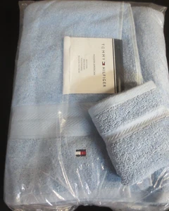 Tommy Hilfiger Modern American Solid Bath Towel & Washcloth - Mist Blue - Picture 1 of 3