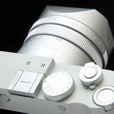 Cámara digital Leica Q2 Ghost de HODINKEE edición limitada -casi como nueva- #226 Foto 1 de 4