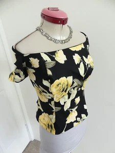 ASOS CURVE Black Floral TOP Size UK 20 Aus 18 NWT NEW Plus Cropped Yellow Sexy - Picture 1 of 6