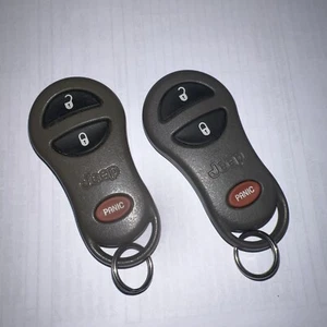 PAIR OEM 1999-2004 JEEP GRAND CHEROKEE KEYLESS REMOTE FOB GQ43VT9T - Picture 1 of 9