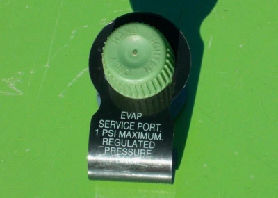 JEEP GRAND CHEROKEE 99-01 FUEL VAPOR CANISTER EMISSION TEST PORT CAP 4591090 OEM - Image 1 of 4