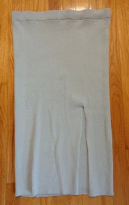 Women's GUESS Pull-On Ribbed Knit GRAY Below Knee Slit Skirt ~ Size XL - Picture 1 of 4