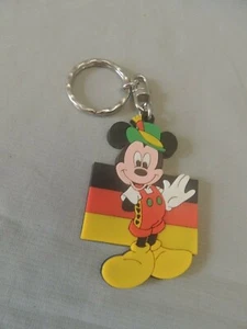 DisneyLand Paris rare keychain Mickey - Picture 1 of 7