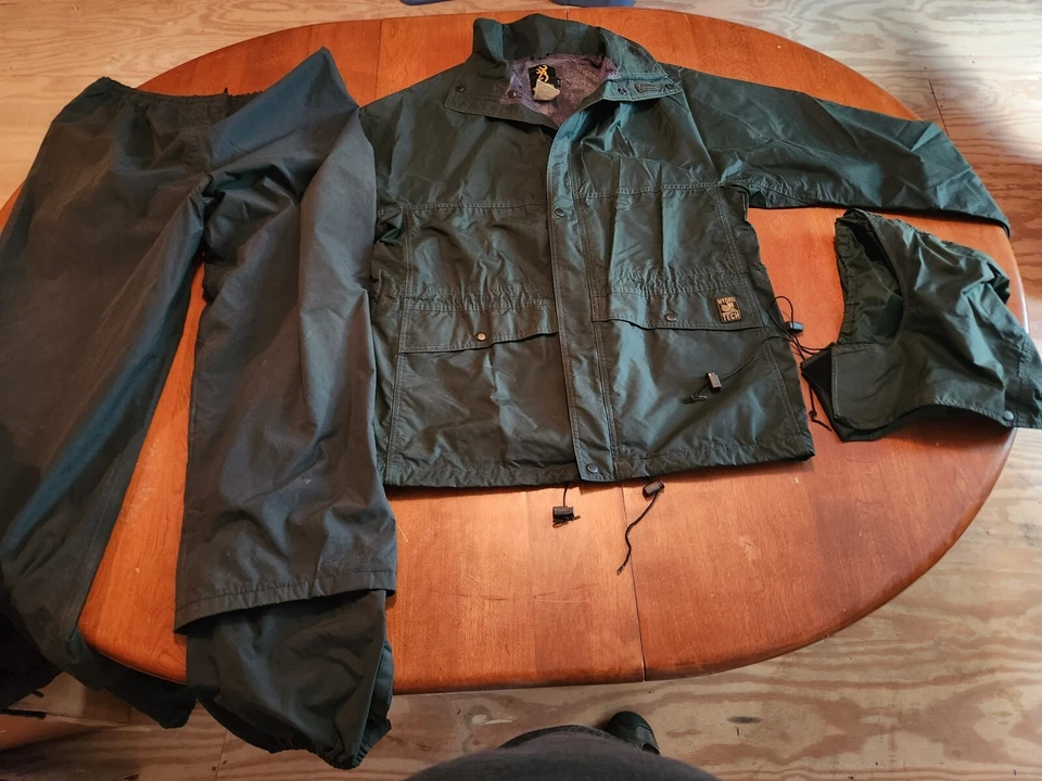 NWOT Browning Hydro Tech Hooded Hunting Suit Waterproof Pants (XL) Jacket (L) - Image 1 of 4