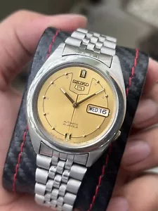 Vintage Seiko 5 Automatic Day/Date Mens Wrist Watch - Picture 1 of 10