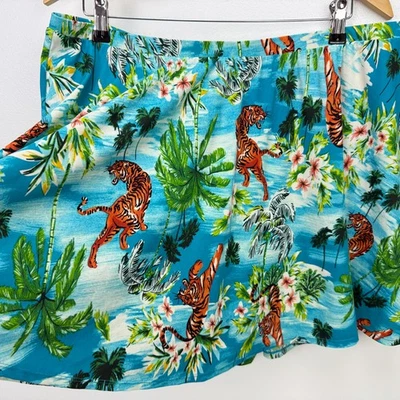 Falda de Natación Larga Retro de Tiro Alto con Etiquetas Torrid con Pantalones Cortos 3X Estampado Trópico de Tigre Playa Foto 1 de 4