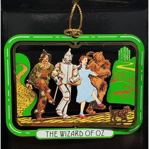 Wizard of Oz Yellow Brick Road Ornament, Emerald City Movie Scene Color Brass - Picture 1 of 4