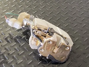 OEM 1998-2005 Lexus GS300 GS430 Right Passenger Rear Door Latch Actuator - Picture 1 of 3