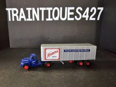 Camión fundido a presión Hamm's Beer escala 1:64 AHL The Great American Brewery Collection Foto 1 de 4