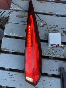 2010-2014 Cadillac CTS CTS-V Wagon Right Tail Light 20827055 OEM Tested RH - Picture 1 of 24