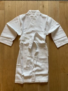 $100 Frette Pique Kimono White Childrens Bathrobe Robe Gown Size 6-10 - Picture 1 of 4