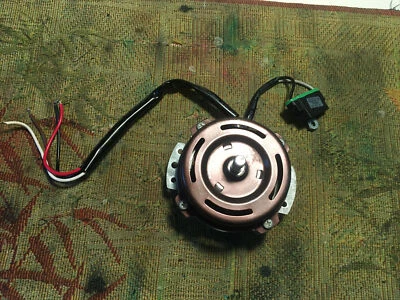 LASKO  type:  TF6  TP 120V  AC  60Hz  0.45A  Fan Motor - Image 1 of 4