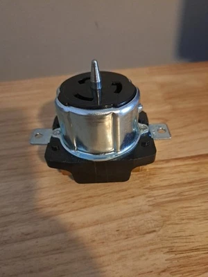 Hubbell  Locking Receptacle Non-NEMA 50 A, 250V AC - Image 1 of 4