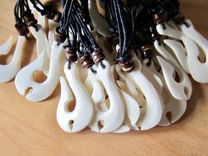 MAORI NECKLACE CHARM PENDANT CARVING BLACK CORD PROTECTION GIFT SURF MENS WOMEN - Picture 1 of 3