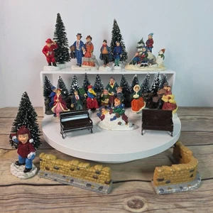 Set statuine villaggio di Natale vittoriano Lemax - Foto 1 di 21
