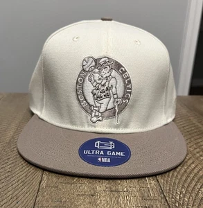 Nuovo con etichette - Cappello Berretto Snapback NBA Boston Celtics Ultra Game Bianco Crema CHAMPIONS OSFM - Foto 1 di 9