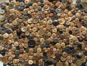 1.75 Pounds Antique Vintage Vegetable Ivory Buttons VI Tagua Nut Corozo Lot 2 - Picture 1 of 7