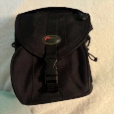 Lowepro Compact Camera Case  - Image 1 of 4