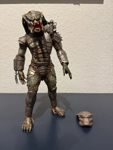 20th century fox toys Predator statue figure 1/6 scale. 11" - Picture 1 of 17