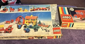 Juego de ruedas vintage Lego Building Toy 021 años 70 caja plus set 190 - Imagen 1 de 8