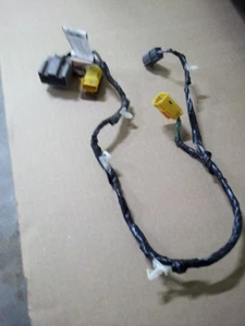 08 - 10 Chrysler Town and Country Dodge caravan LEFT front seat wire OEM - Picture 1 of 2
