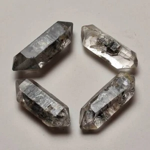 17 g/4 Stück 27-32 mm Black Phantom Herkimer Diamant Quarz Kristall Heilung 3329 - Bild 1 von 5