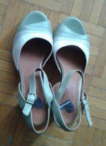 Sandalo DONNA Nuovo. Bicolore: Beige e verde Misura: 39 - Foto 1 di 4