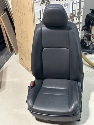 Черное переднее левое водительское сиденье в сборе от оригинального производителя для Lexus IS200t IS250 IS300 IS350 14–17 годов выпуска - Изображение 1 из 4