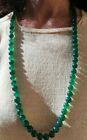 collier ancien en perle d' agate verte