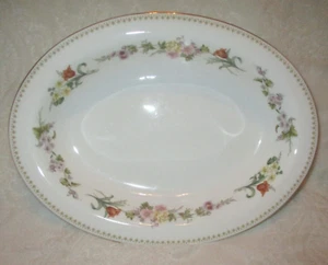 Wedgewood Bone China~Mirabelle Pattern~Oval Vegetable Dish~10.0"~1970's - Picture 1 of 11