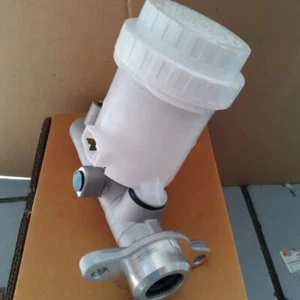 Fits For Mitsubishi L200 2003-2007 Brake Master Cylinder Assembly - Picture 1 of 1