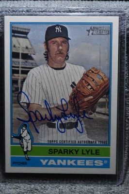 Sparky Lyle 2025 Topps Heritage - Real One Autographs #76RO-SL (AU) Foto 1 de 2