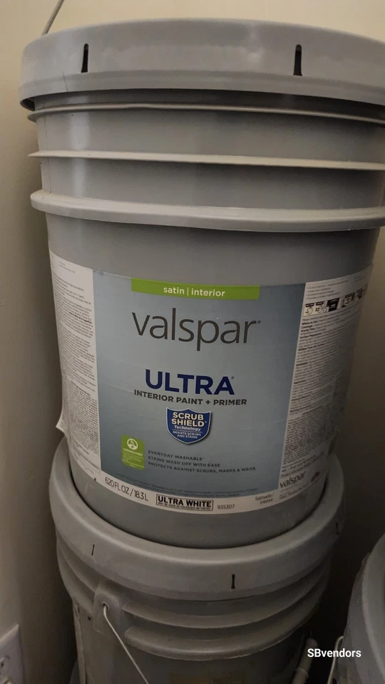 5加仑水桶乳白色油漆 — 第 1/4 张图片