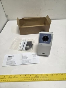 Siemens QFM81.2 QFM81 QFM Channel Hygrostat - Picture 1 of 7