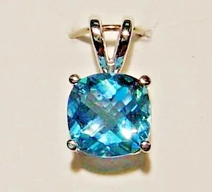 New 14k White Gold Genuine Blue Topaz Pendant - Picture 1 of 4