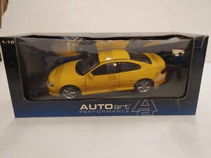 Auto art Holden V2 Monaro CV8 yellow Auto Art 1/18 art 73551 - Foto 1 di 1