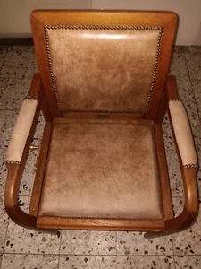Antiker Friseurstuhl mit D.R.G.M.-Prägung – Vintage Rarität aus Holz & Messing - Bild 1 von 14