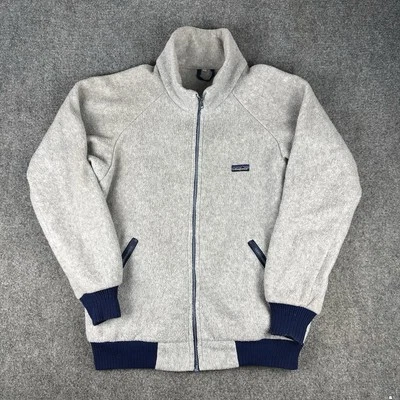 Prendas exteriores vintage de vellón con cremallera Patagonia de los 80 grandes para hombre gris azul marino pequeño logotipo Foto 1 de 4