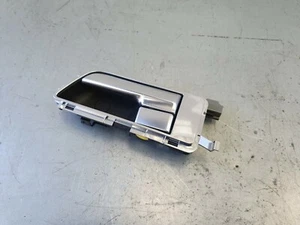 LAND ROVER DISCOVERY4 2010-2016 MANIJA DE PUERTA INTERIOR TRASERA IZQUIERDA - Imagen 1 de 5