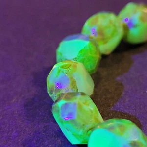 Uranium Glass 8mm Czech Fire Polished Beads Double Faceted Strand of 26 - Picture 1 of 11