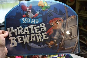 KIDS ROOM METAL WALL SIGN PLAQUARD DISNEY YO-HO PIRATES BEWARE - HOME DECORATIVE - Picture 1 of 6