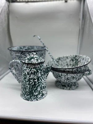 Green And White Speckled Enamelware Lot Of 5 Coffee Pot, Bucket, Bowl, Ladle  - Image 1 of 4