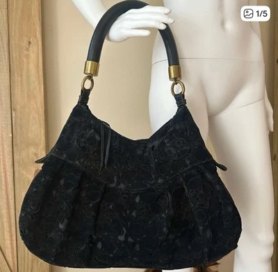 Impresionante R&Y Augousti Negro Corte Láser Gamuza Grande Foto 1 de 4