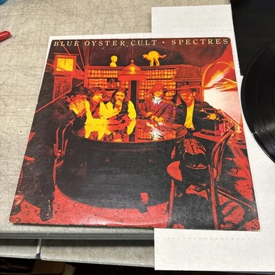 Blue Öyster Cult Spectres LP 1977 JC 35019 Red Label VG+ Vinyl Columbia Foto 1 de 2